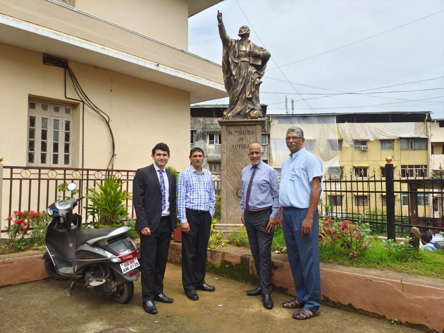 London university looking to build strong partnership with Goa