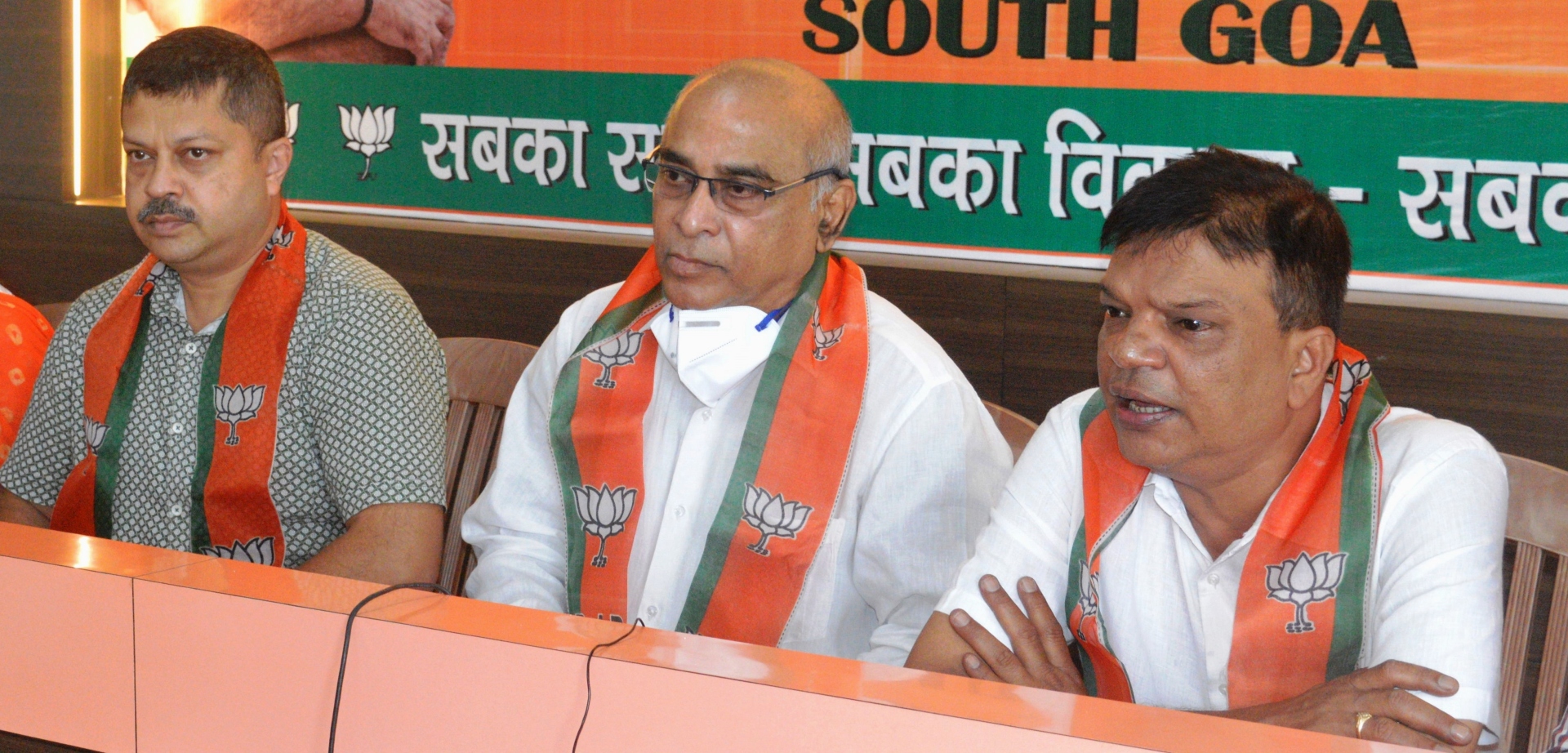 BJP eyes MMC, claims in touch with 4 councillors