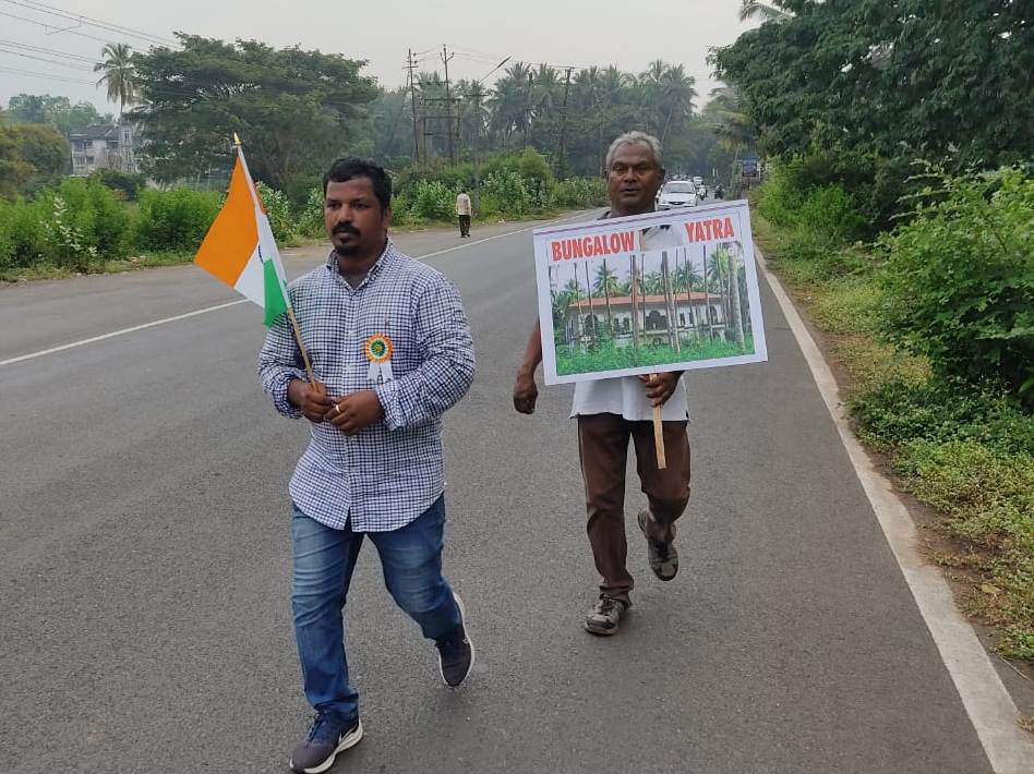 Activists hold yatra to Old Goa in protest against illegal bungalow