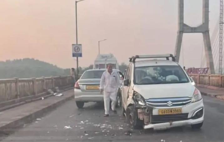 Minor accident on Zuari bridge leads to major traffic jam at Cortalim