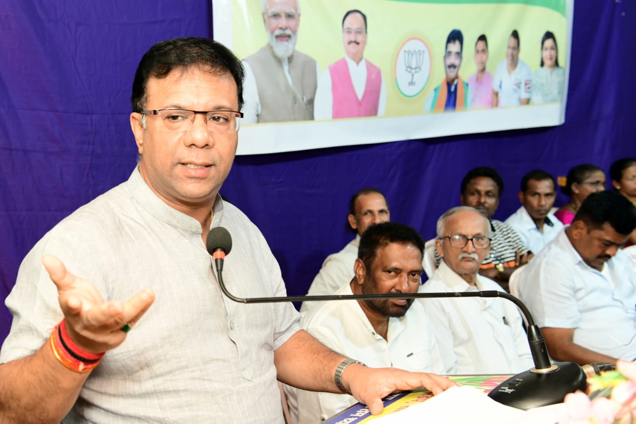 Minister voices oppn  to expansion of Ambe   Metallic Project