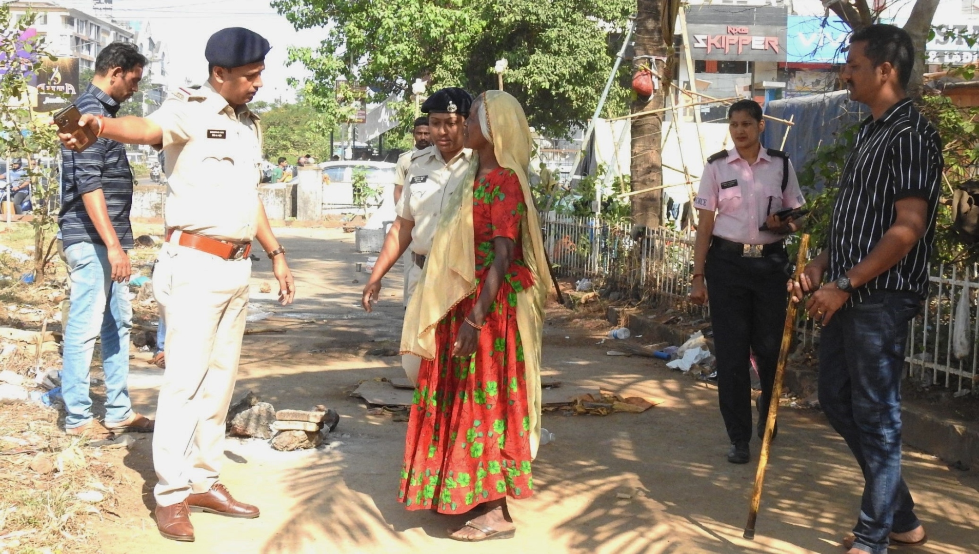 Fatorda police crack whip on migrants