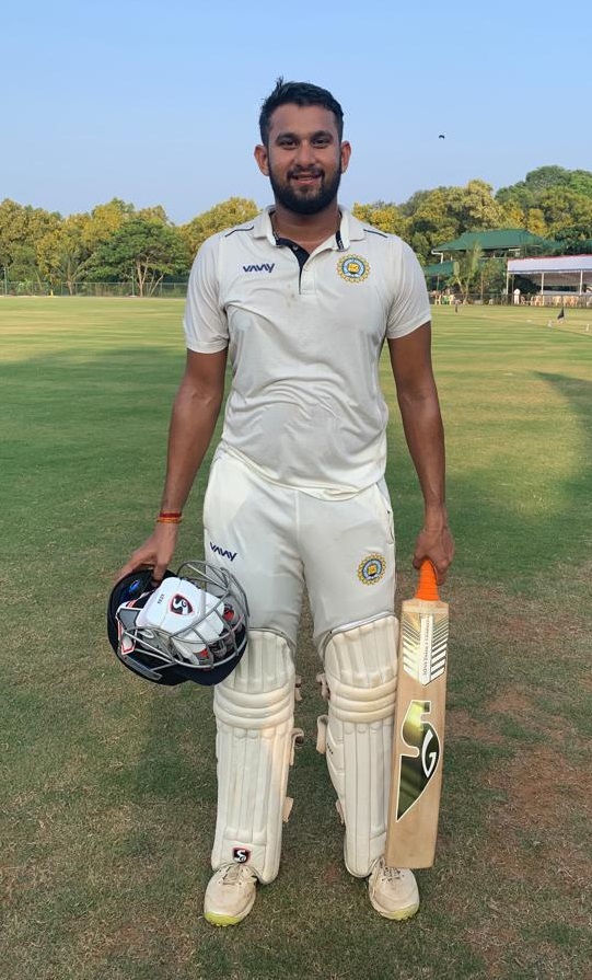 ﻿Kerala fold for 265, Goa reach 200-5 in reply