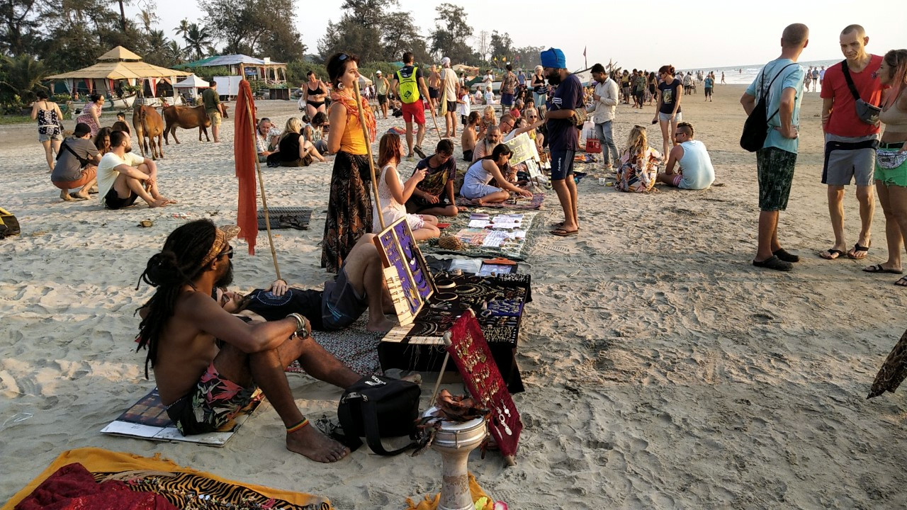 5 booked for illegal hawking activities at Arambol beach