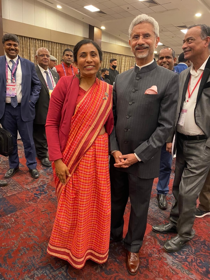 Aussie Goan MP shines in Kunbi saree at Pravasi Bharatiya Divas