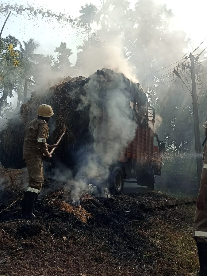 Pickup catches fire at Nagargao