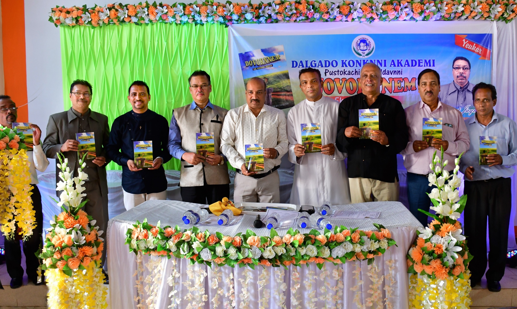 ﻿DKA releases Konkani essay book ‘Dovornnem’