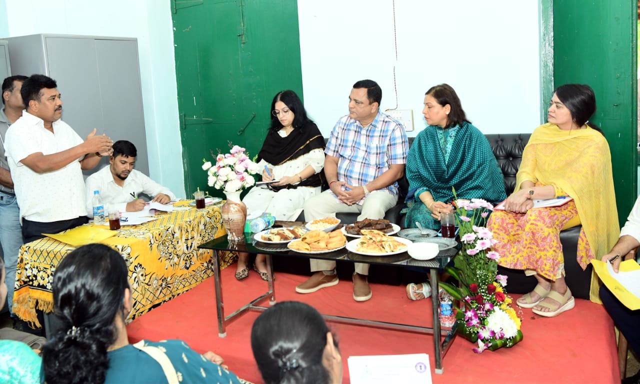 Govt assures to resolve Sattari transport issues