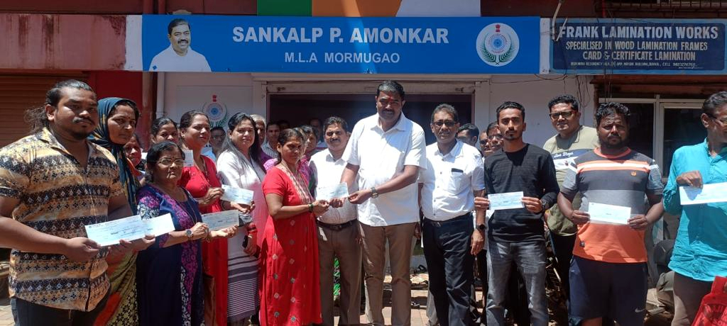 20 beneficiaries get financial aid through Provedoria