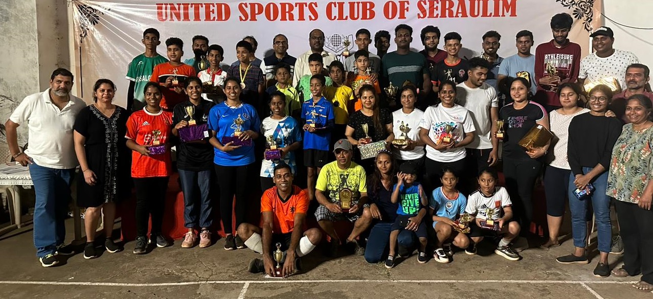 ﻿Nathan, Shirley win badminton titles