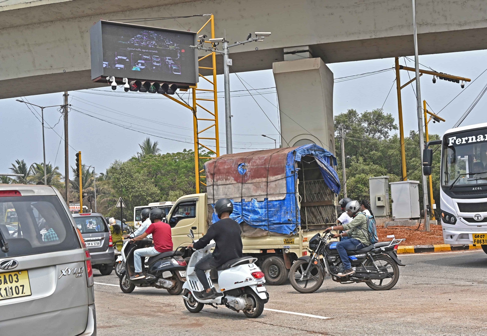 The Goan EveryDay: Beware! e-challans via SMS for traffic violations from  May 22