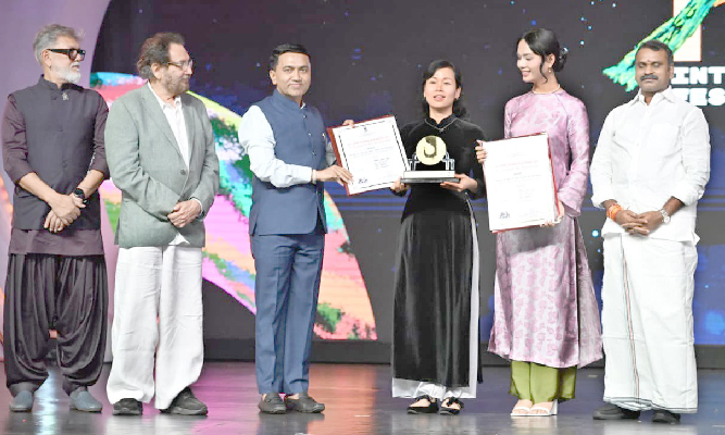 re‘ Skin of Youth’ wins Golden Peacock for Best Film at IFFI